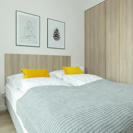 Shellter 117 K - By Jantar Rogowo (Gryfice)