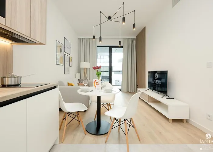 Shellter 117 K - By Jantar Apartment