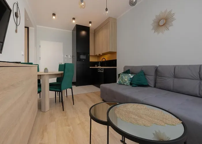 Shellter 117 K - By Jantar Apartment *