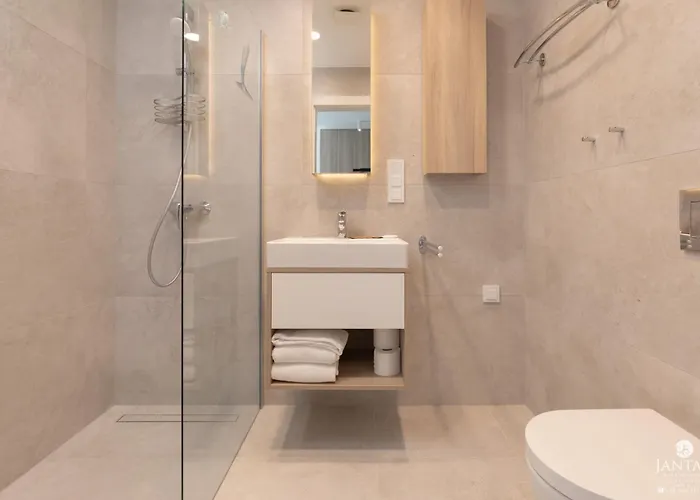 Shellter 117 K - By Jantar Apartment