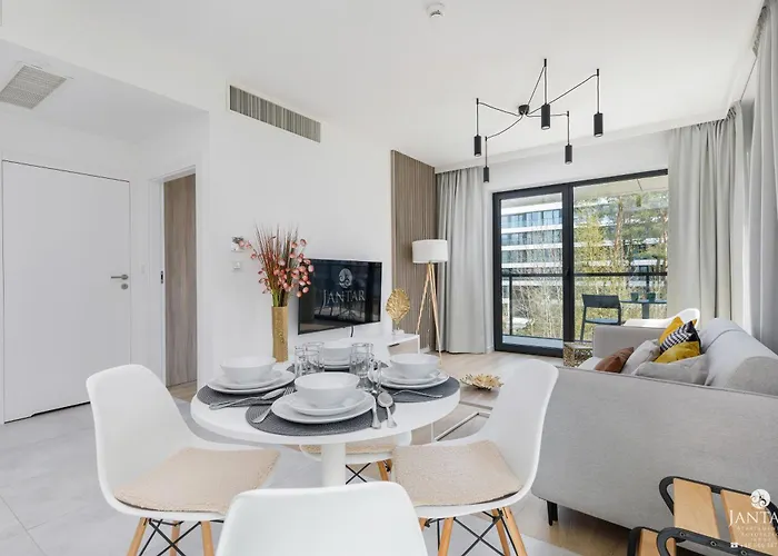 Shellter 117 K - By Jantar * Rogowo (Gryfice)