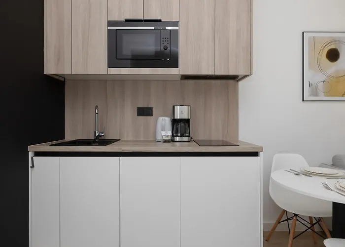 Shellter 117 K - By Jantar Apartment *