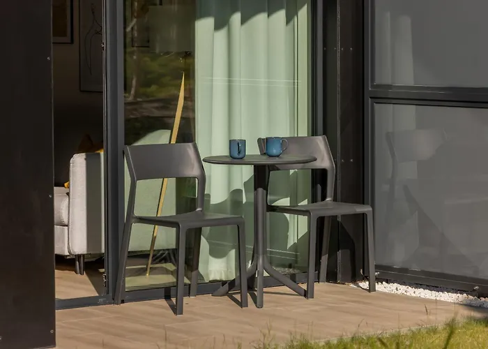 Shellter 117 K - By Jantar * Rogowo (Gryfice)